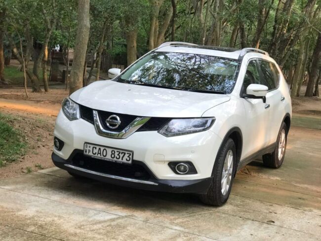 Rent Nissan SUV from Lanka Rent a Car www.lankarentcar.com