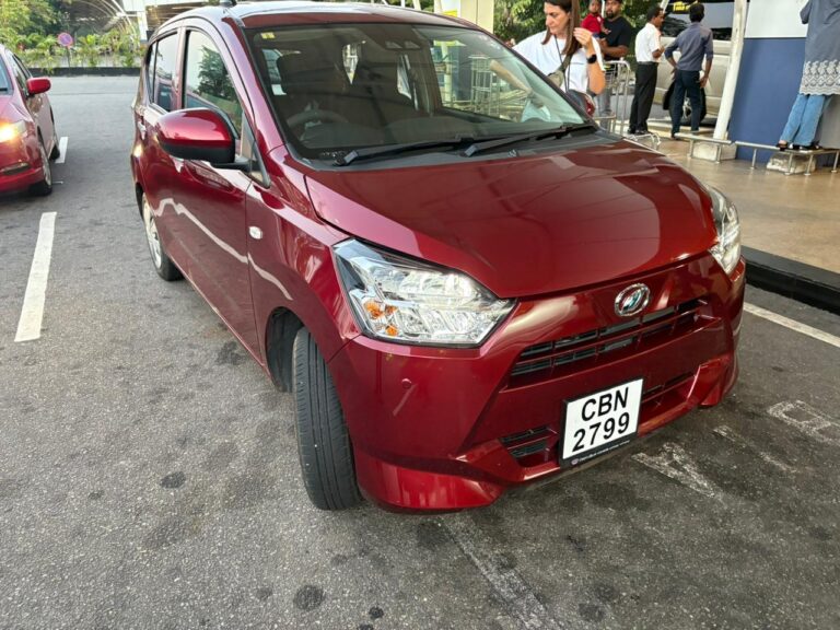 Daihatsu Mira car rental Sri Lanka