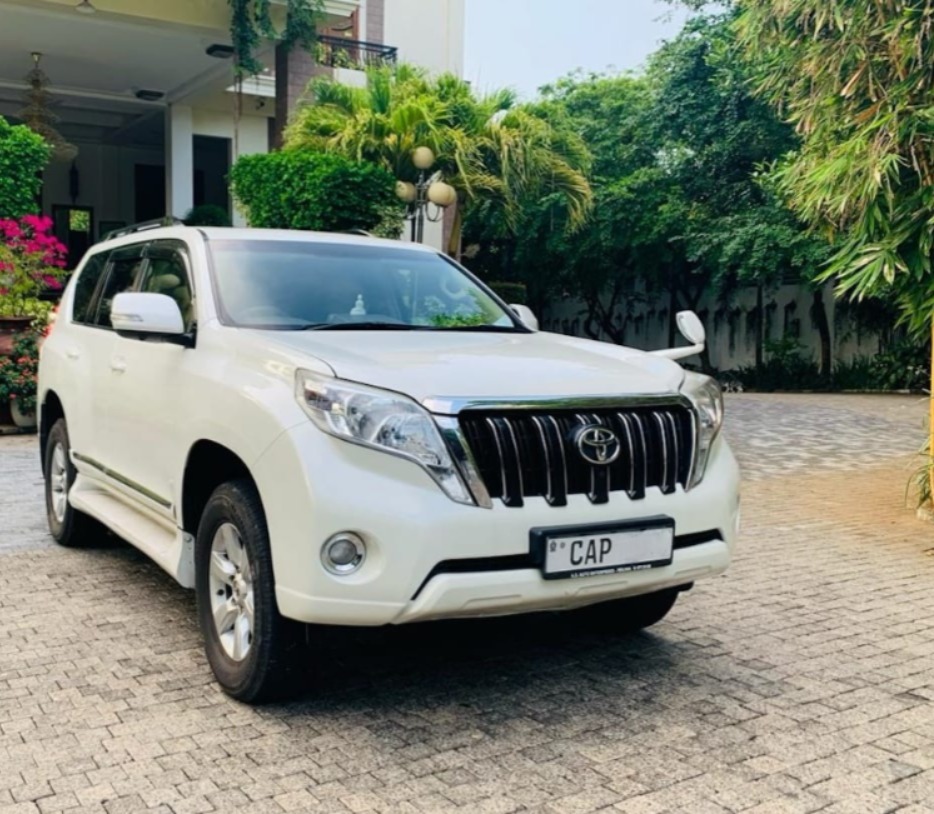 Toyota Land Cruiser Prado Rental Sri Lanka